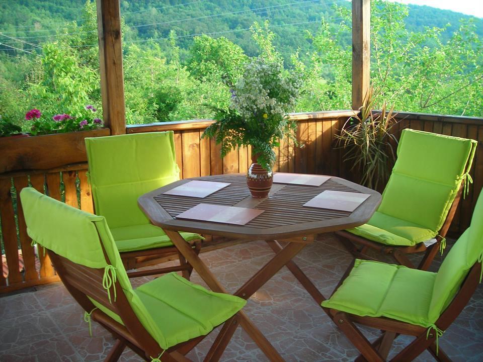 Къща за гости Яна Hotel Tŭrkasheni Екстериор снимка