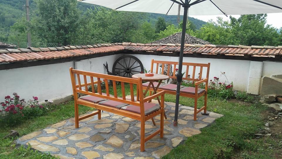 Къща за гости Яна Hotel Tŭrkasheni Екстериор снимка