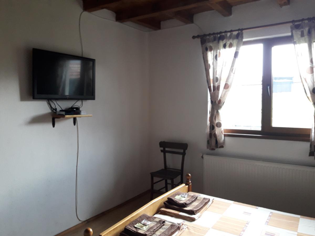 Къща за гости Яна Hotel Tŭrkasheni Екстериор снимка